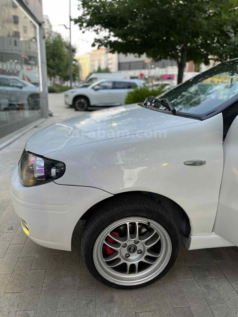 Sahibinden Fiat Albea Sole 1.3 Multijet Premio 2011 Model Tekirdağ 280.000 km Beyaz 4