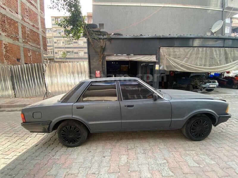 Sahibinden Ford Taunus 2.0 GLS 1986 Model İstanbul 300.000 km Mavi