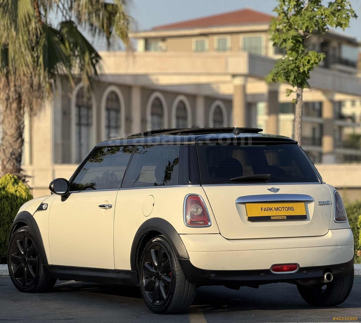 Galeriden Mini Cooper 1.6 Türkiye Paketi 2009 Model İstanbul 149.000 km Beyaz 4