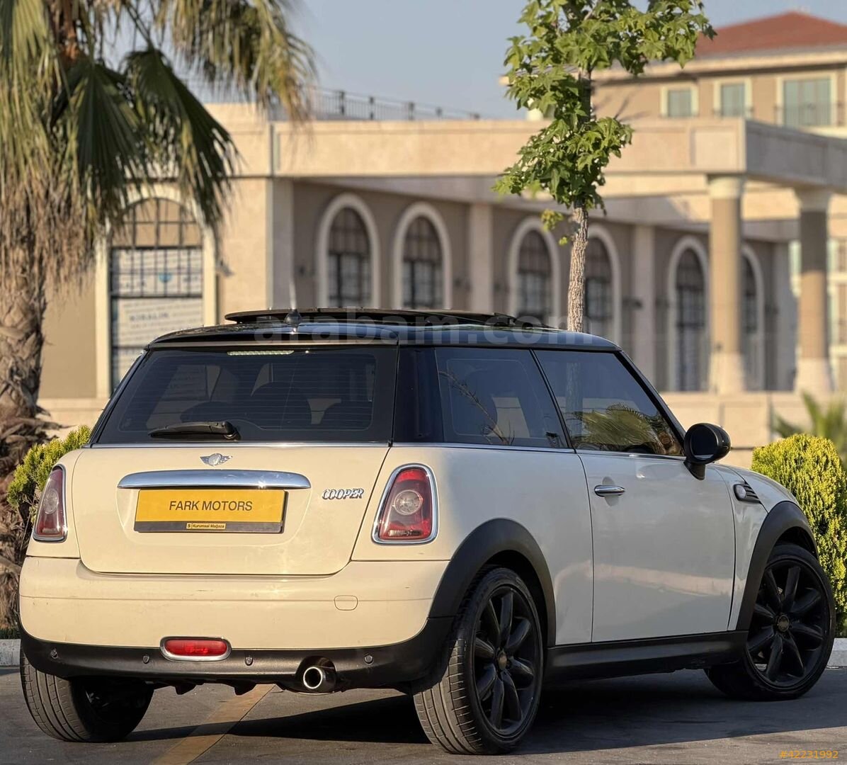 Galeriden Mini Cooper 1.6 Türkiye Paketi 2009 Model İstanbul 149.000 km Beyaz 6