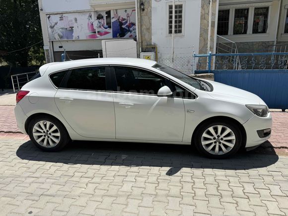 Sahibinden Opel Astra 1.6 Edition 2015 Model 