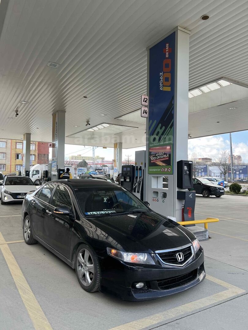 Sahibinden Honda Accord 2.4 Executive 2004 Model İstanbul 455.000 km Siyah 2