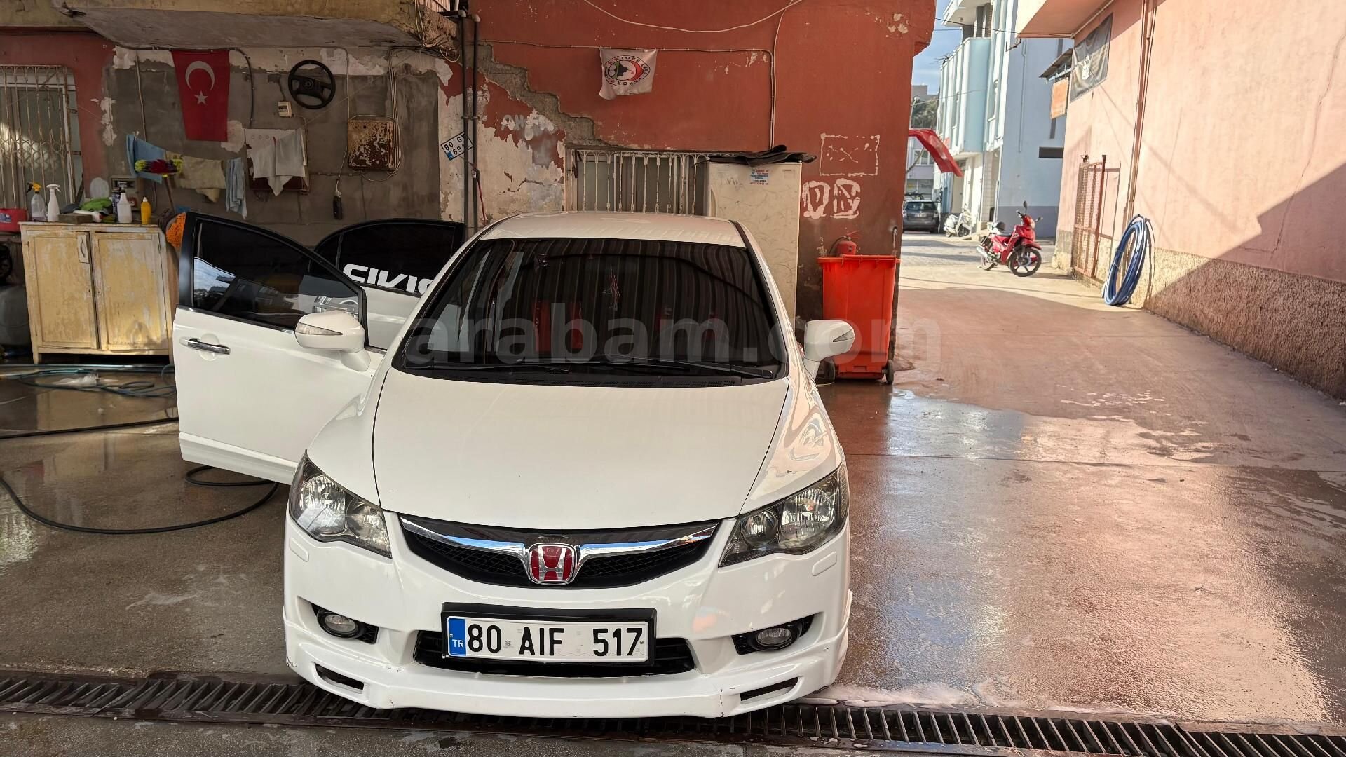 Sahibinden Honda Civic 1.6i VTEC Premium 2011 Model Osmaniye 200.000 km Beyaz 3