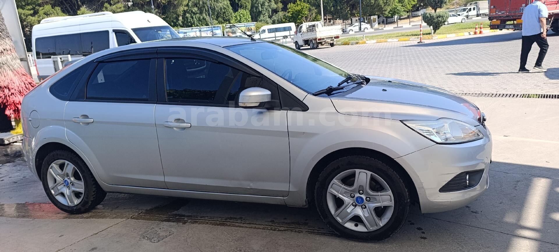 Sahibinden Ford Focus 1.6 TDCi Trend 2009 Model Manisa 152.700 km Gri 2