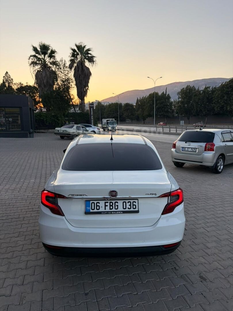 Sahibinden Fiat Egea 1.6 Multijet Lounge 2017 Model Kahramanmaraş 201.000 km Beyaz 5