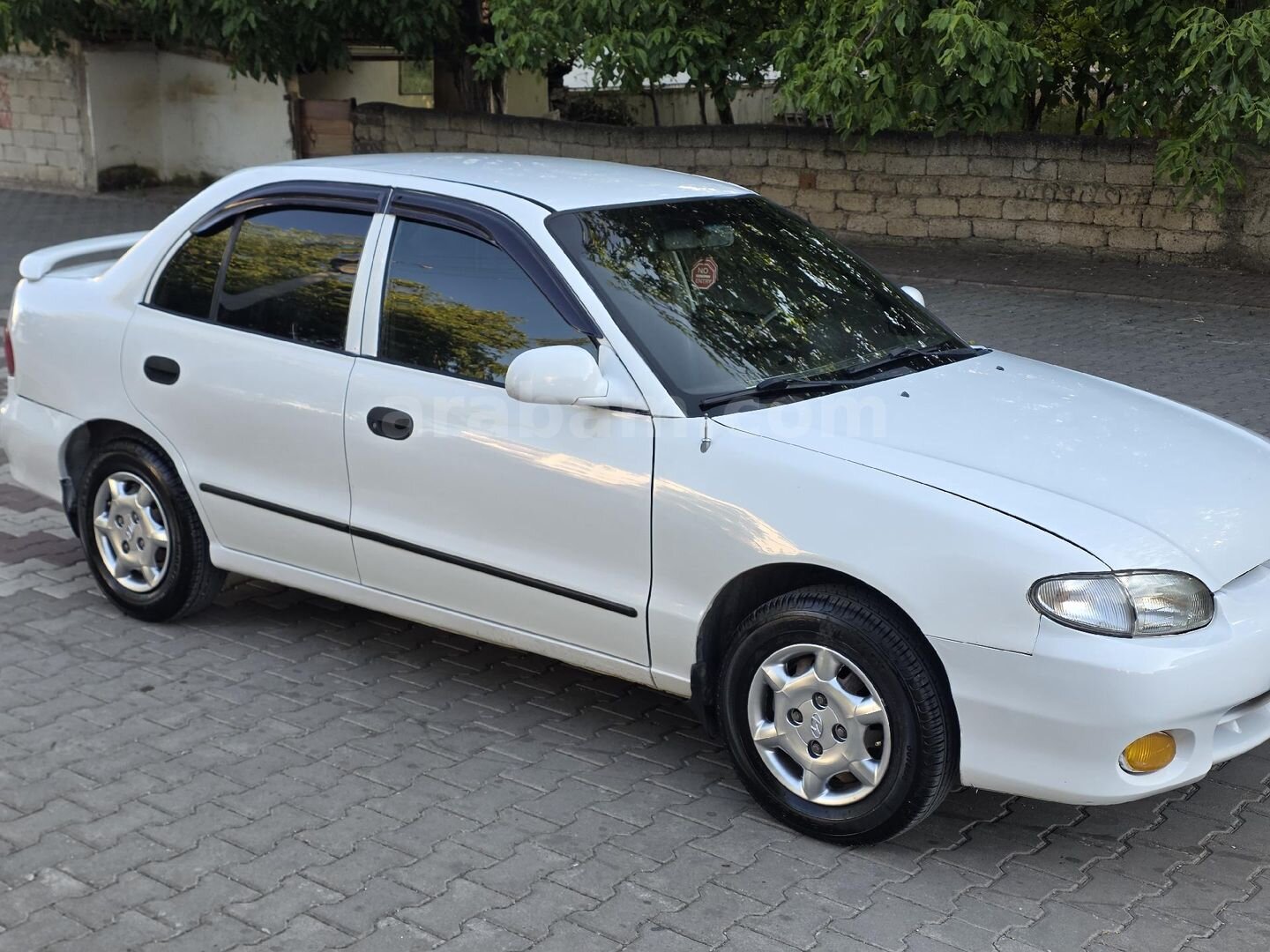Sahibinden Hyundai Accent 1.3 LS 1998 Model Kırşehir 266.666 km Beyaz 2