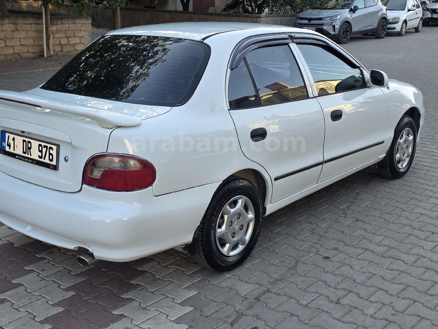Sahibinden Hyundai Accent 1.3 LS 1998 Model Kırşehir 266.666 km Beyaz 5