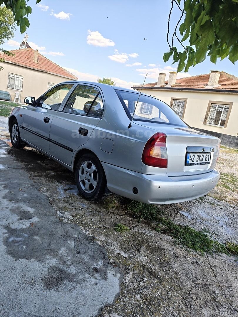Sahibinden Hyundai Accent 1.3 LX 2000 Model Konya 310.000 km Gri 6
