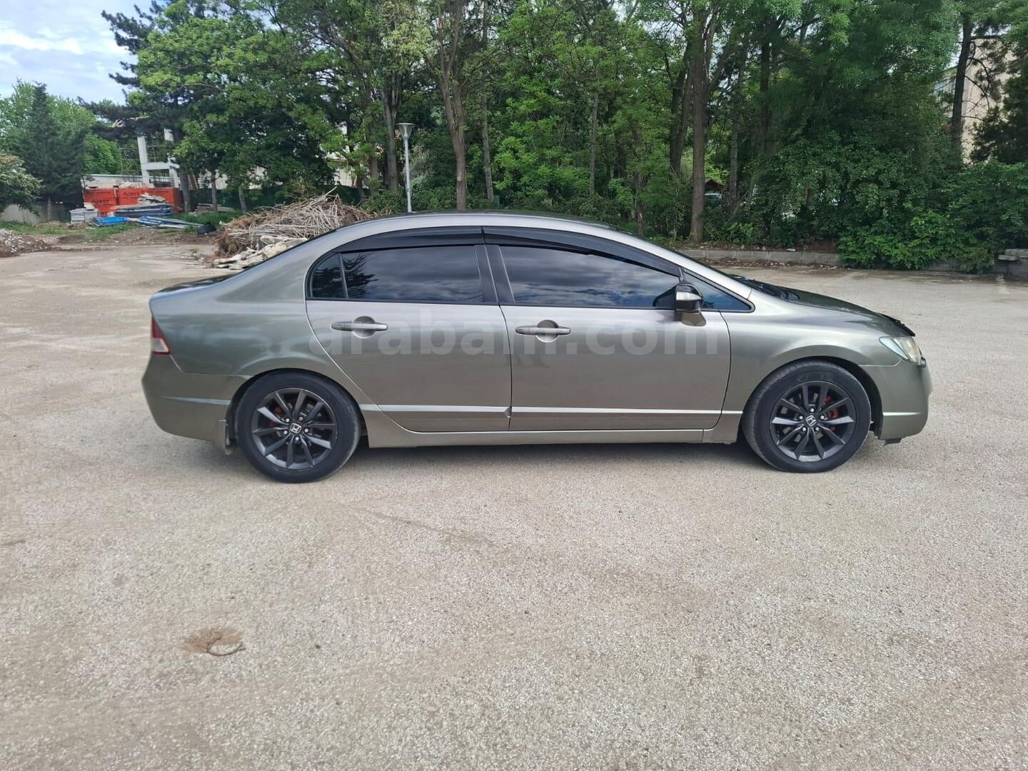 Sahibinden Honda Civic 1.6i VTEC Premium 2009 Model Ankara 348.000 km Gri (titanyum) 4