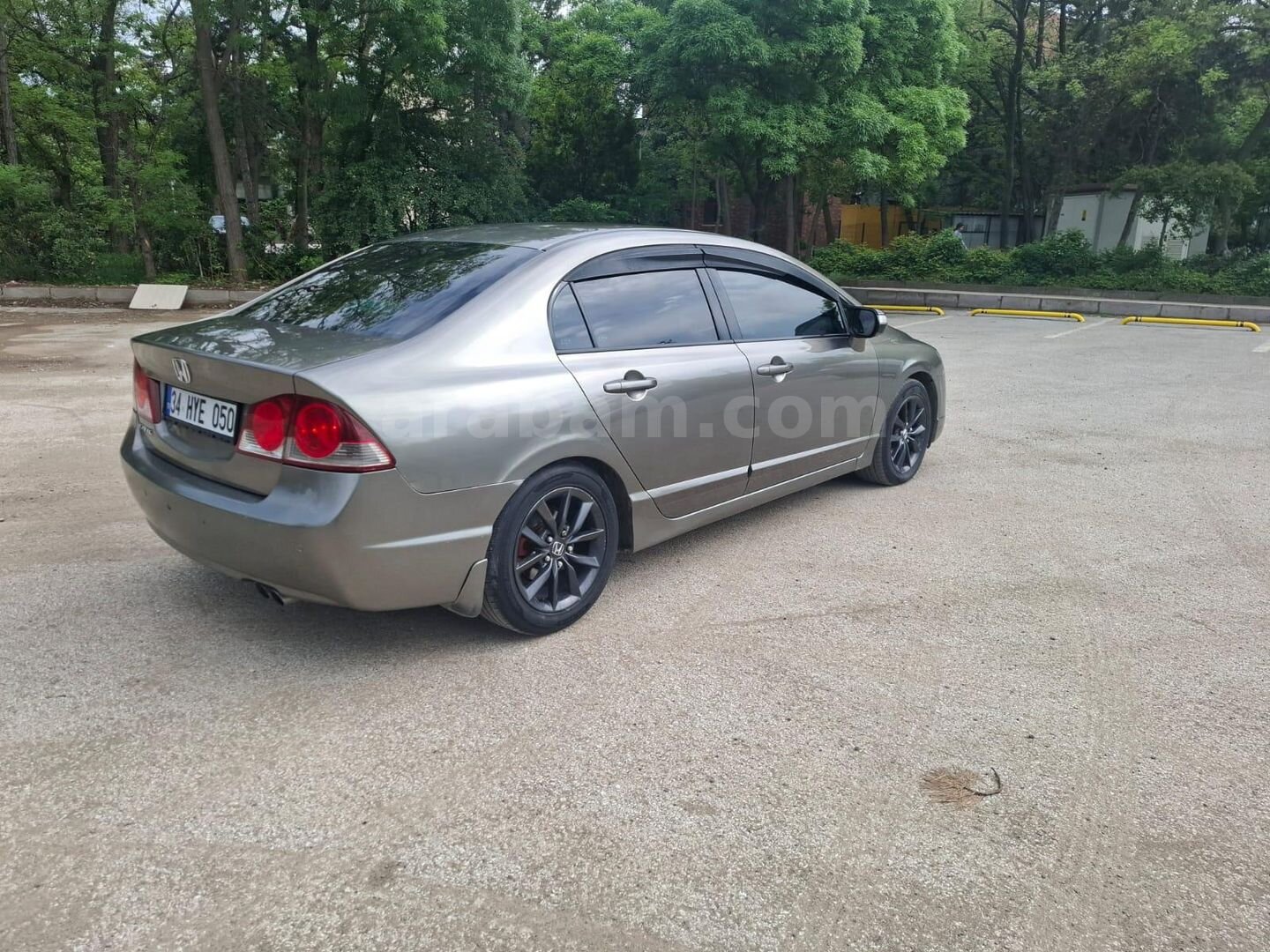 Sahibinden Honda Civic 1.6i VTEC Premium 2009 Model Ankara 348.000 km Gri (titanyum) 7