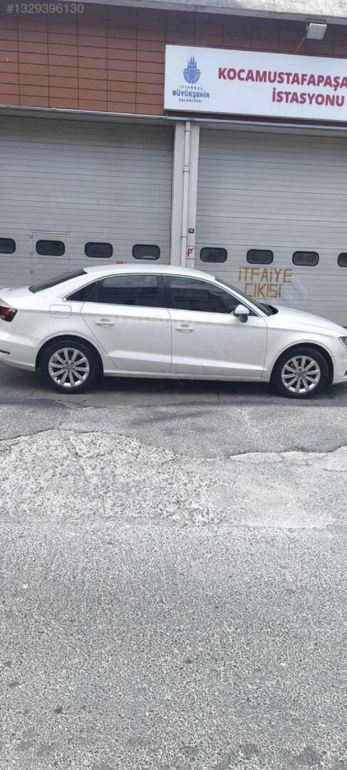 Galeriden Audi A3 Sedan 1.6 TDI Attraction 2014 Model İzmir 226.000 km Beyaz 4