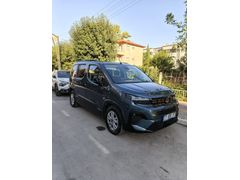 Sahibinden Peugeot Rifter 1.5 BlueHDI Allure 2025 Model