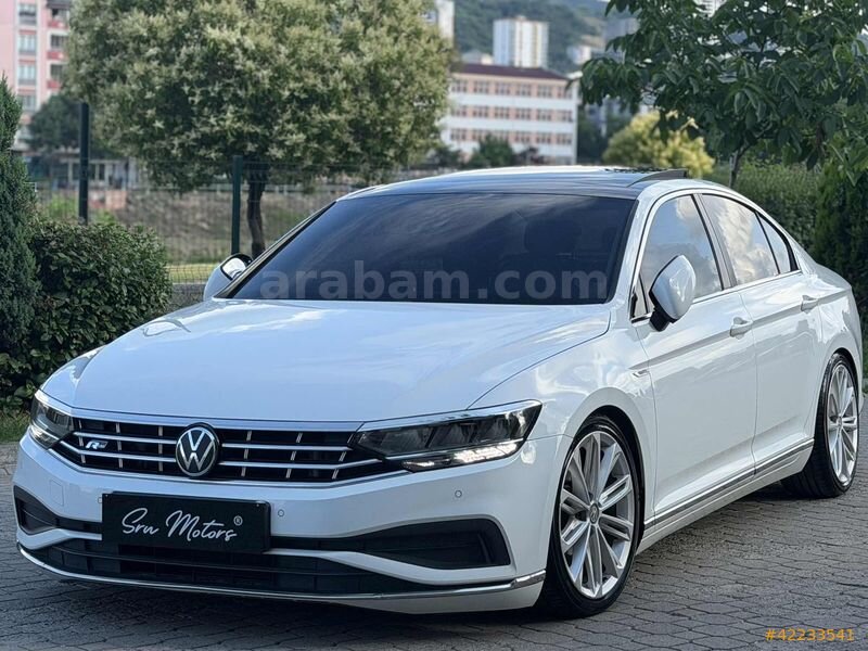 Galeriden Volkswagen Passat 1.5 TSi Impression 2019 Model Ordu 94.000 km Beyaz