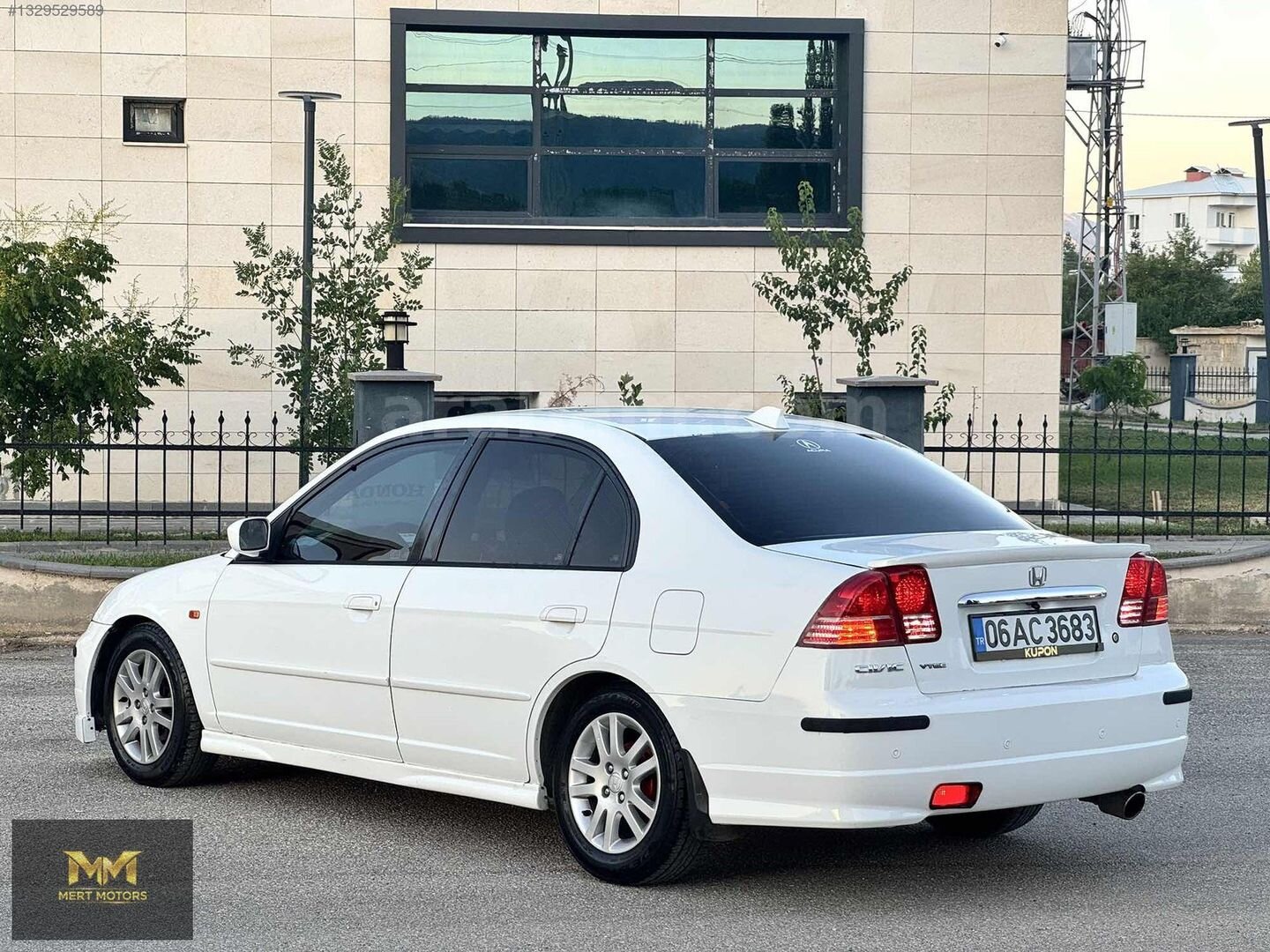 Galeriden Honda Civic 1.6i VTEC ES 2003 Model Kahramanmaraş 346.000 km Beyaz 7
