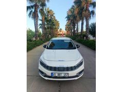 Sahininden düşük km li aile aracı