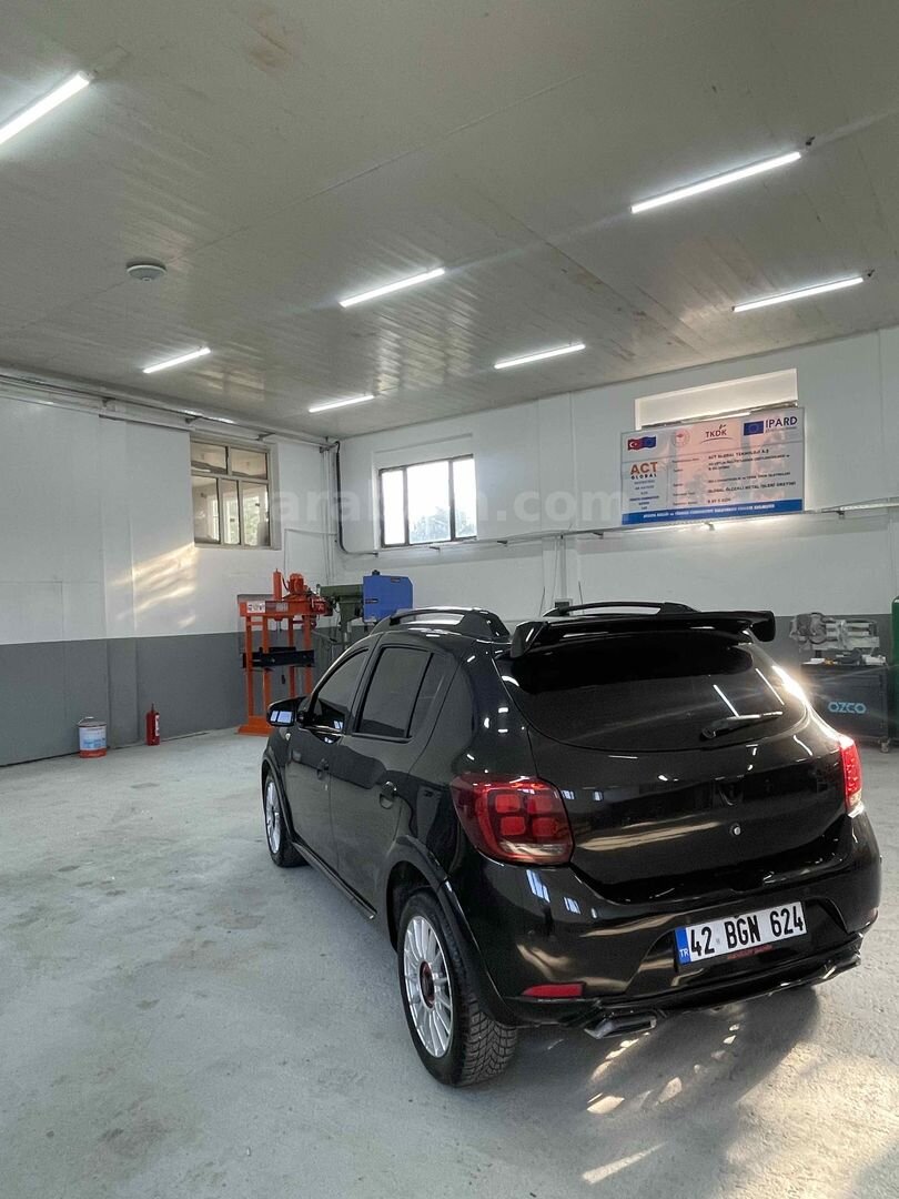 Sahibinden Dacia Sandero 1.5 dCi Stepway 2014 Model Denizli 270.000 km Siyah 6