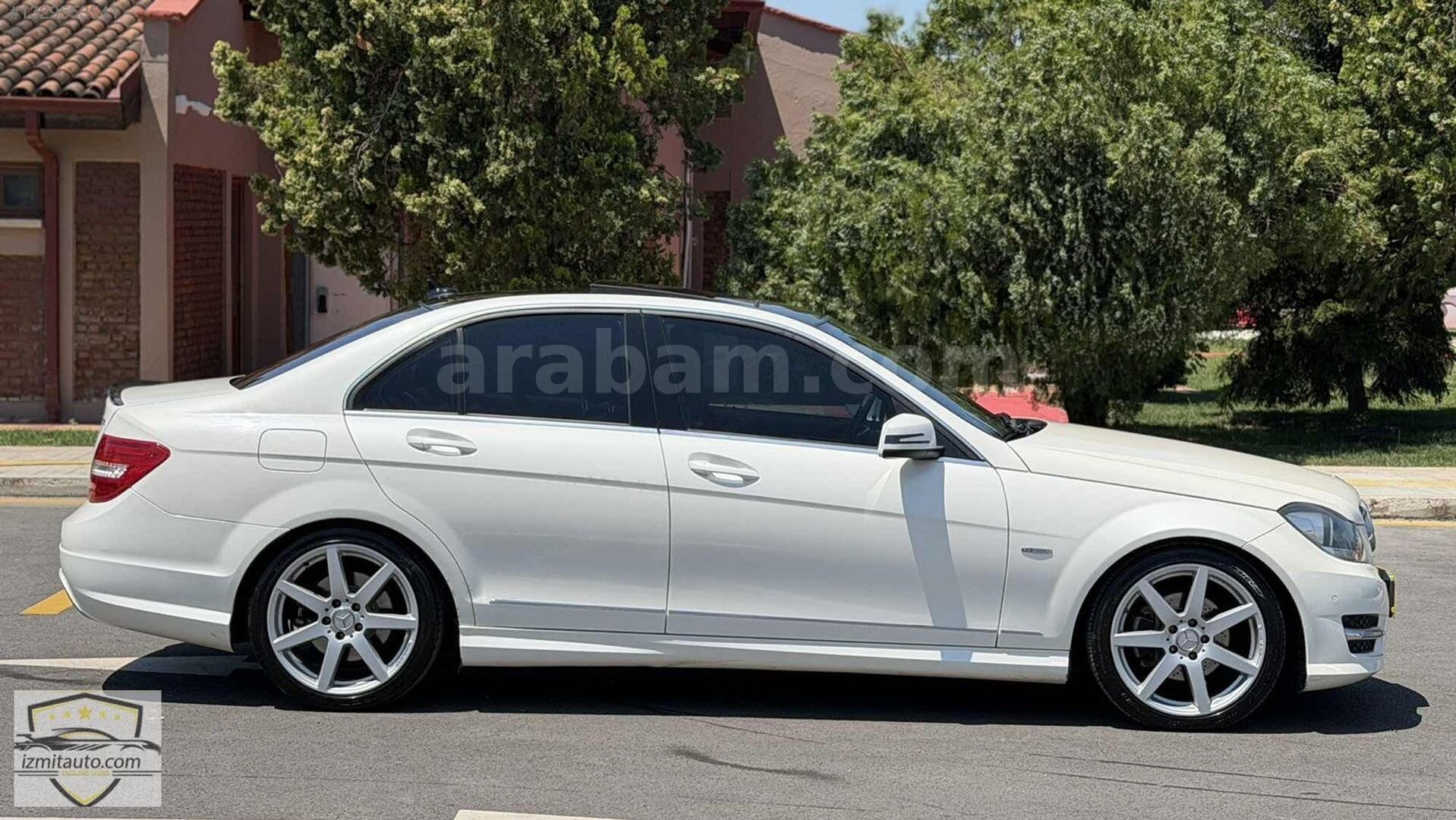 Galeriden Mercedes - Benz C 180 Kompressor BlueEfficiency AMG 2012 Model Kocaeli 212.000 km Beyaz 4