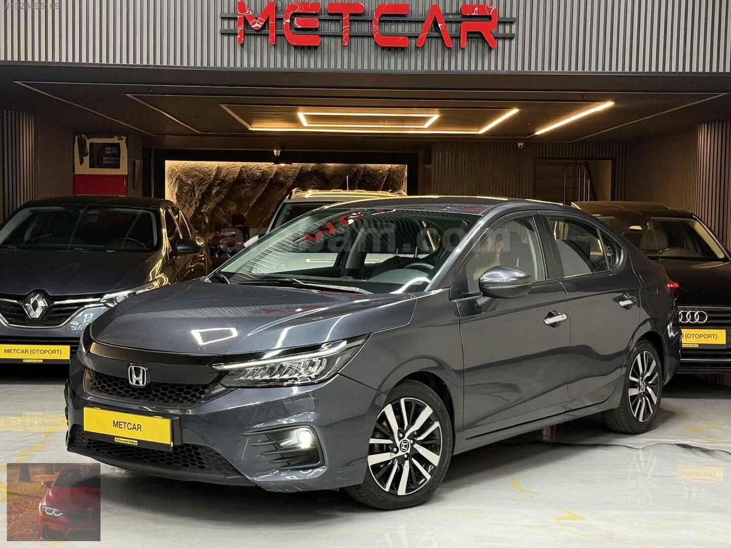 Galeriden Honda City 1.5 i-VTEC Executive 2024 Model İstanbul 50.000 km Füme 3