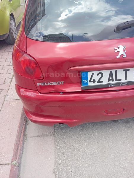 Sahibinden Peugeot 206 1.4 HDi Feline 2006 Model Konya 300.000 km Kırmızı