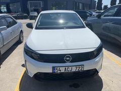 BATUHAN'DAN 2024 OPEL CORSA 1.2 T EDİTİON OTOMATİK 15.700 KM DE