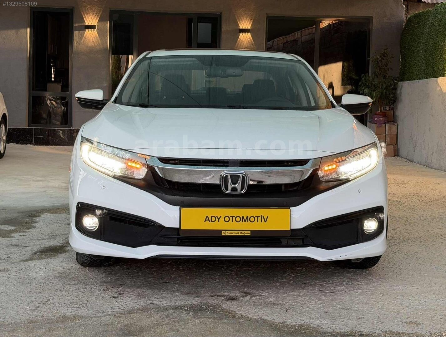 Galeriden Honda Civic 1.6i VTEC Eco Elegance 2020 Model Adıyaman 141.000 km Beyaz 4