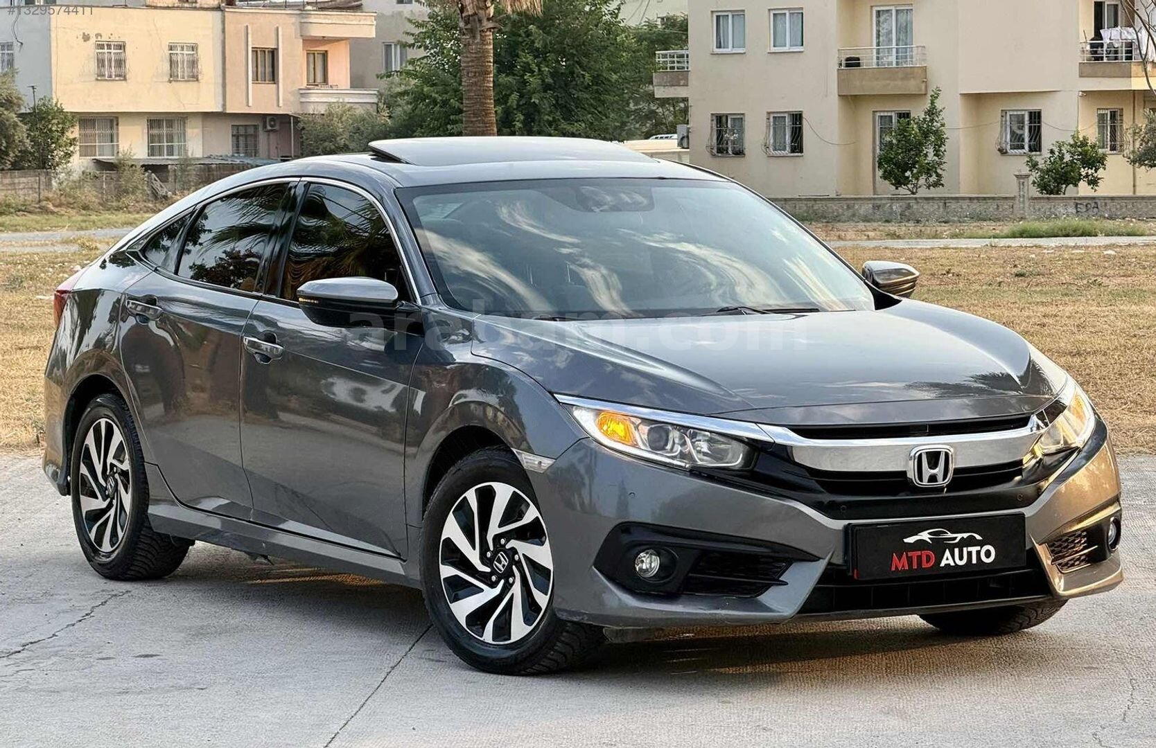 Galeriden Honda Civic 1.6i VTEC Eco Elegance 2017 Model Mersin 143.000 km Füme 1