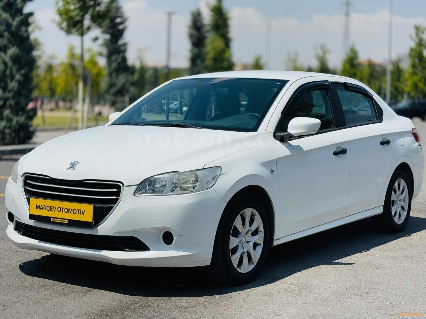 Galeriden Peugeot 301 1.2 VTi Access 2013 Model Ankara 105.500 km Beyaz 3