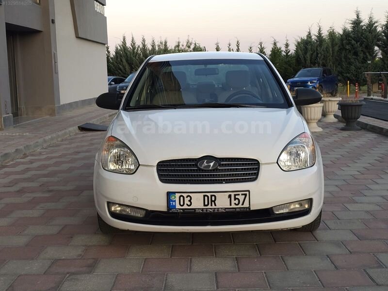 Galeriden Hyundai Accent Era 1.5 CRDi-VGT Team 2009 Model Afyonkarahisar 245.000 km Beyaz