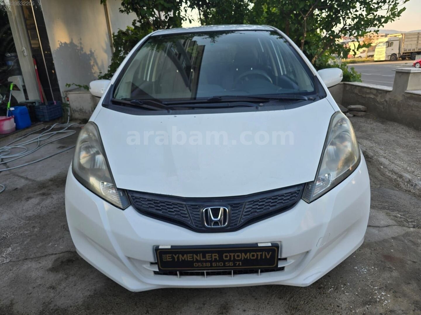 Galeriden Honda Jazz 1.4 Fun 2012 Model İzmir 181.000 km Beyaz 3