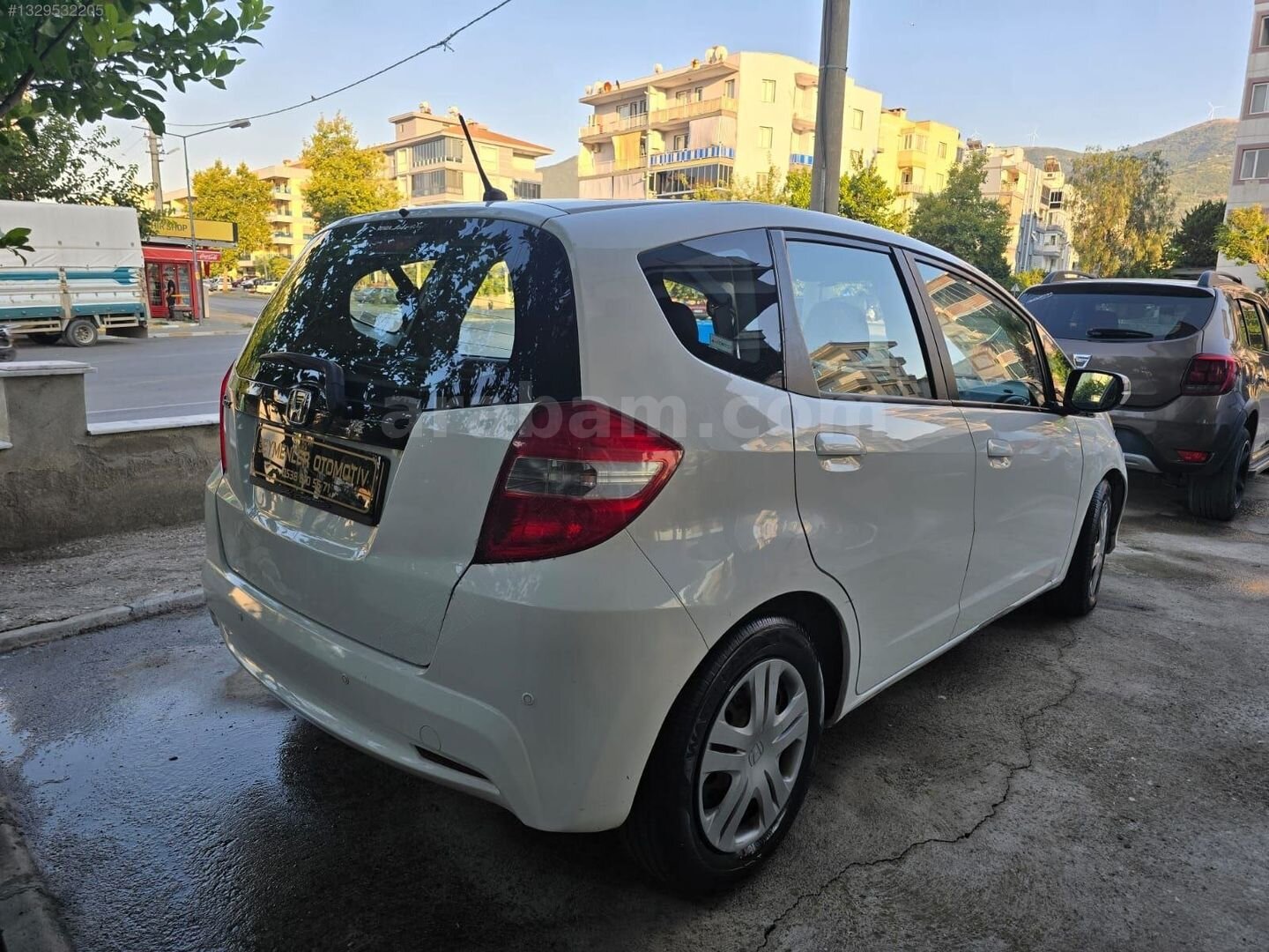 Galeriden Honda Jazz 1.4 Fun 2012 Model İzmir 181.000 km Beyaz 7