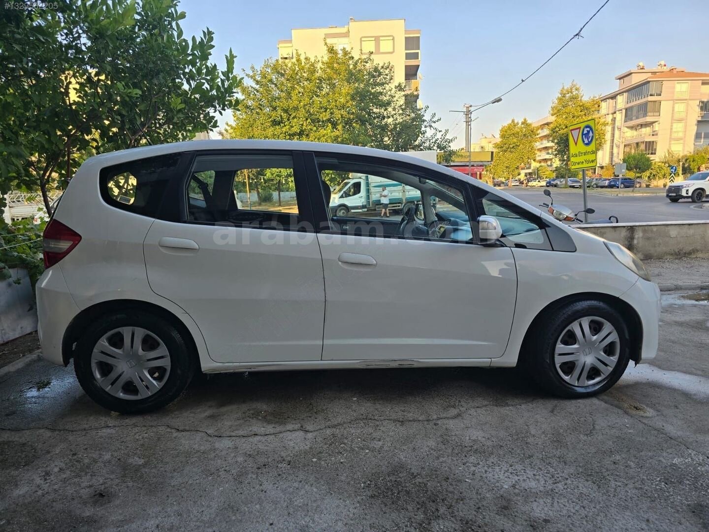 Galeriden Honda Jazz 1.4 Fun 2012 Model İzmir 181.000 km Beyaz 6