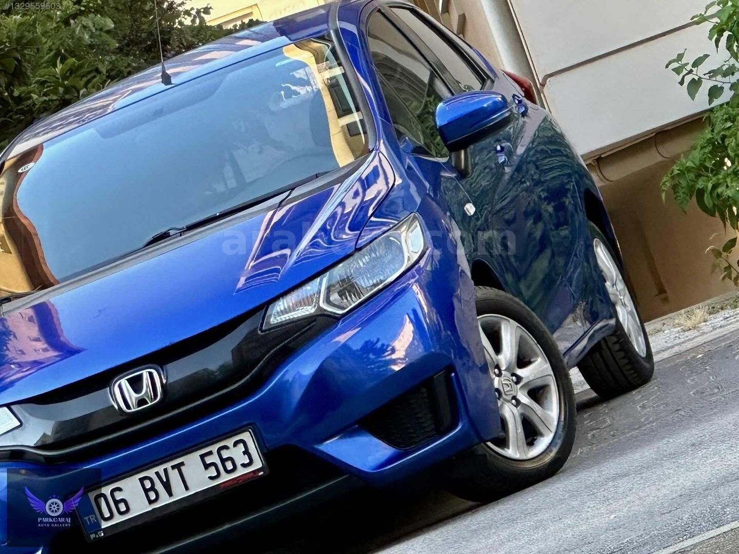 Galeriden Honda Jazz 1.3 Dream 2015 Model İstanbul 93.000 km Mavi 3