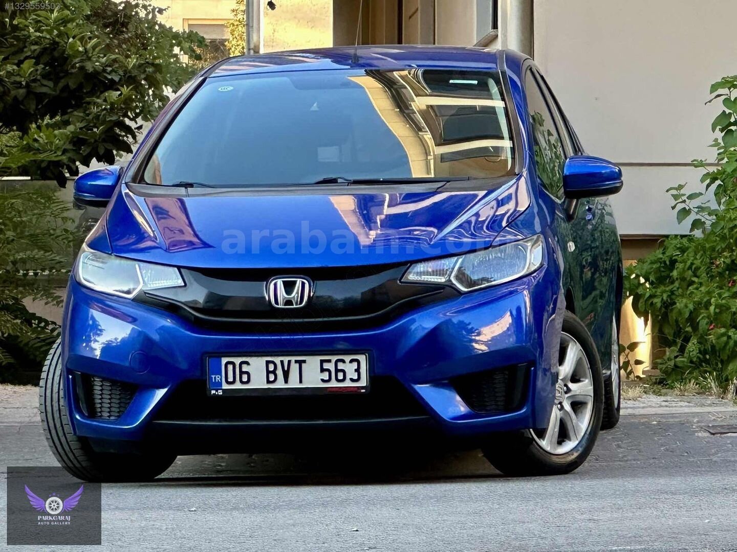 Galeriden Honda Jazz 1.3 Dream 2015 Model İstanbul 93.000 km Mavi 2