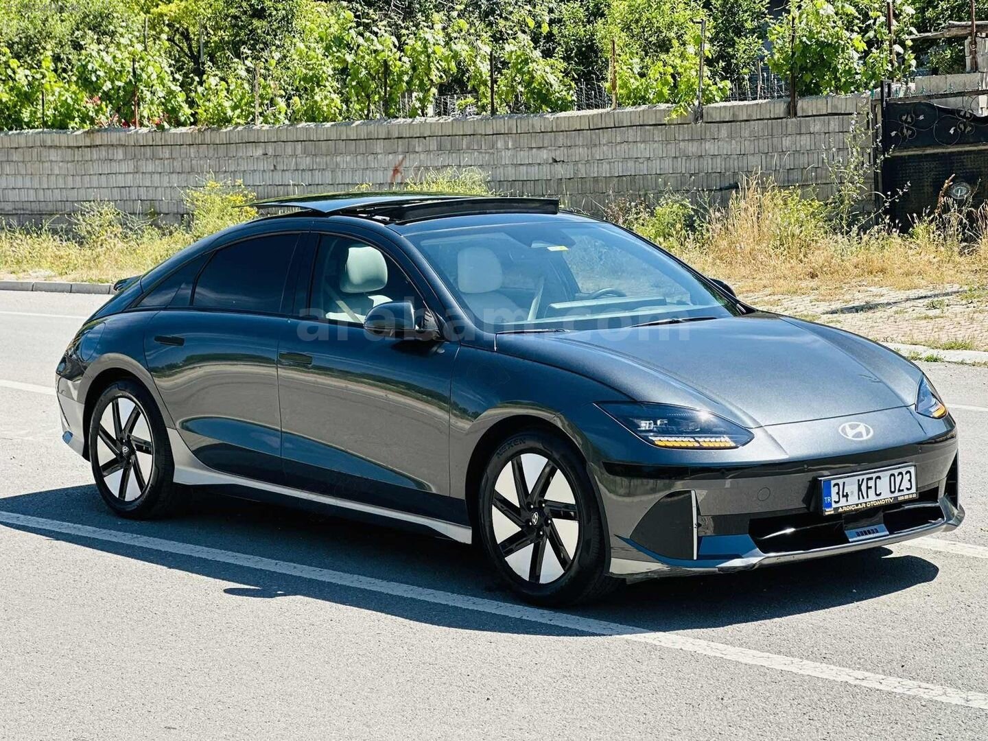 Galeriden Hyundai Ioniq 6 Advance 2023 Model Yozgat 50.000 km Füme 1