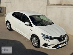 OTO BAYİ GEBZE MEGANE JOY COMFORT OTOMATİK 1.59 KREDİ