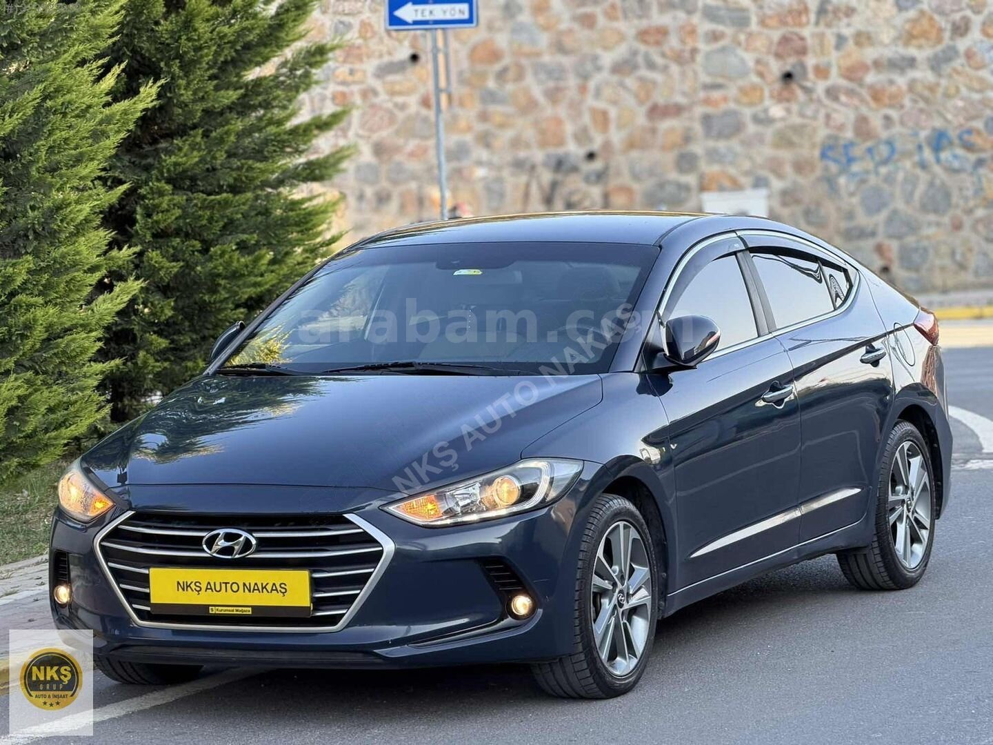 Galeriden Hyundai Elantra 1.6 CRDi Elite 2016 Model Kocaeli 148.000 km Lacivert 1
