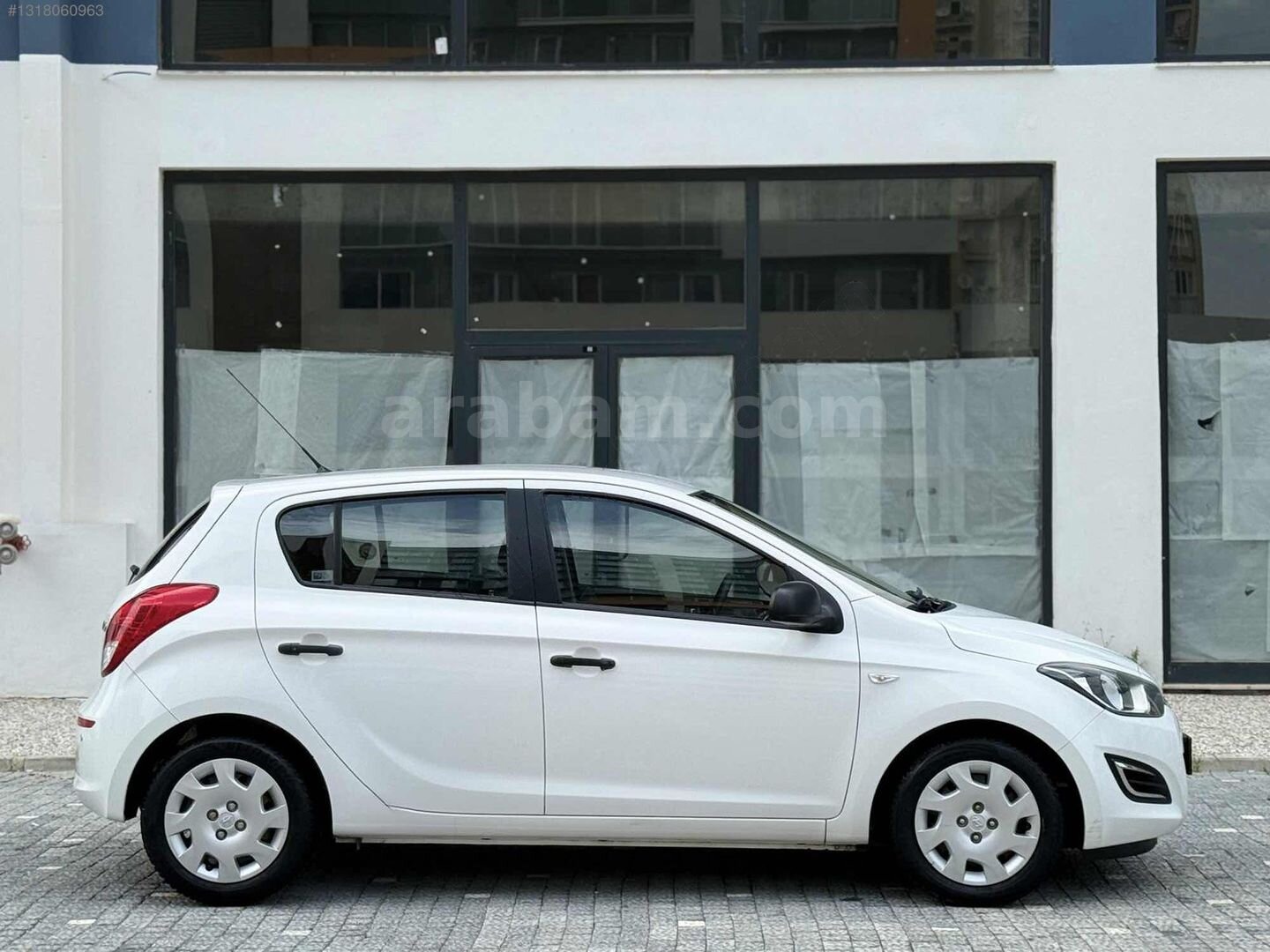Galeriden Hyundai i20 1.2 D-CVVT Jump 2014 Model Antalya 74.000 km Beyaz 4