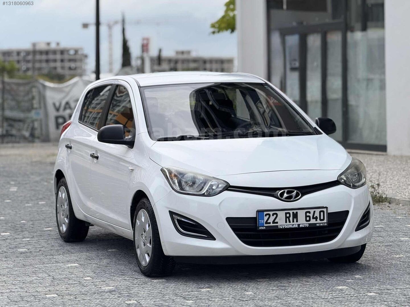 Galeriden Hyundai i20 1.2 D-CVVT Jump 2014 Model Antalya 74.000 km Beyaz 3