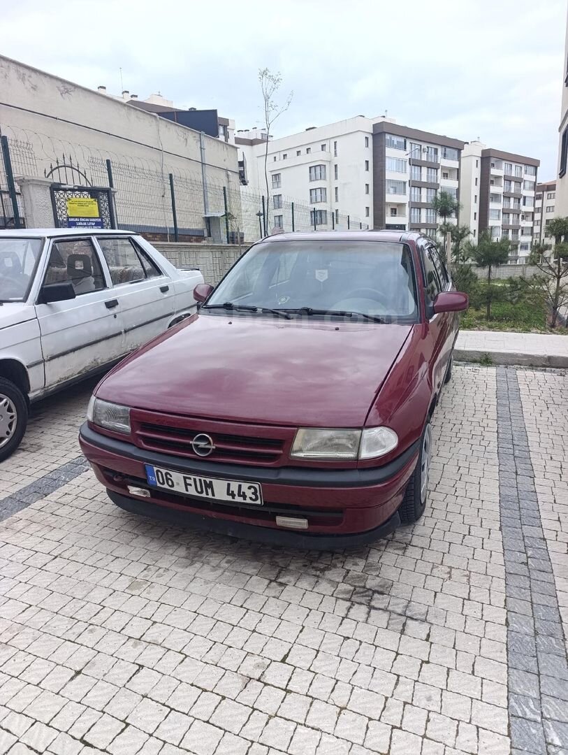 Sahibinden Opel Astra 1.6 GL 1994 Model Ankara 311.000 km Bordo 3