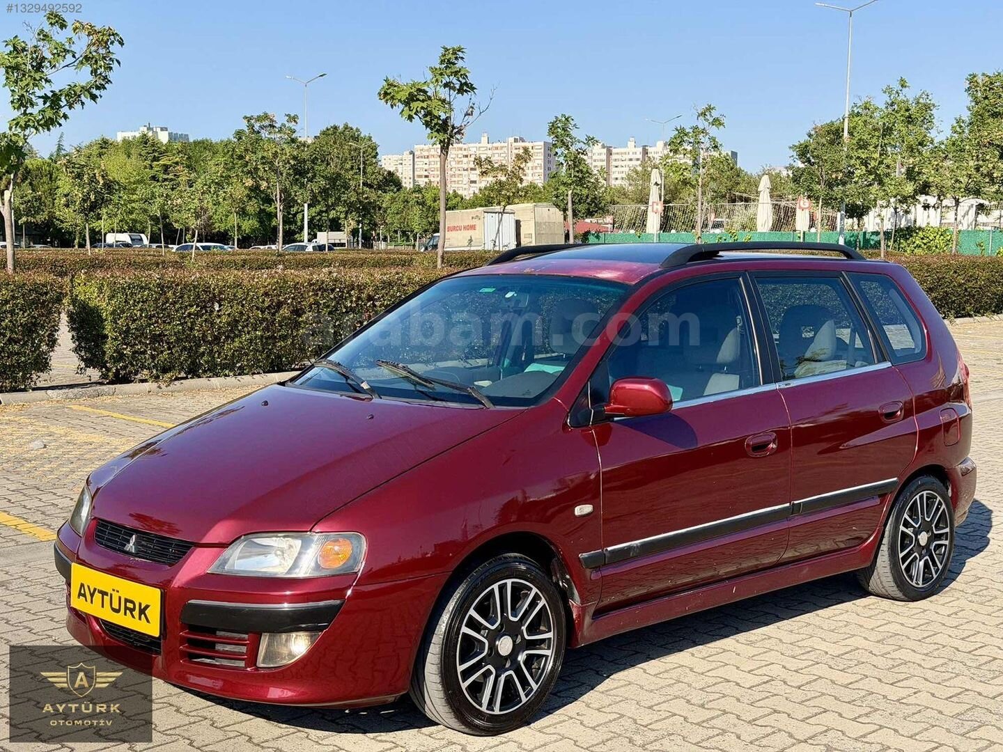 Galeriden Mitsubishi Space Star 1.6 2003 Model İstanbul 190.000 km Bordo 6