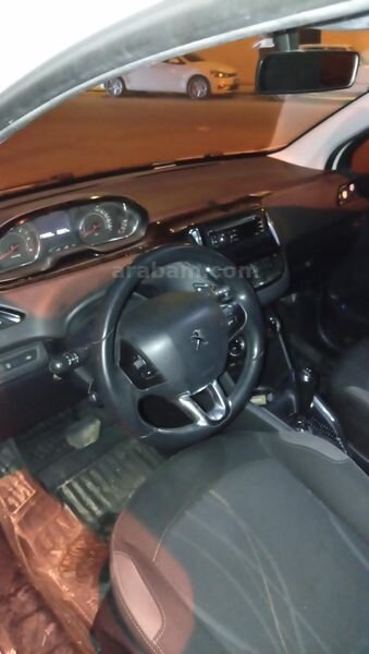 Sahibinden Peugeot 208 1.4 HDi Active 2014 Model İstanbul 180.000 km Beyaz
