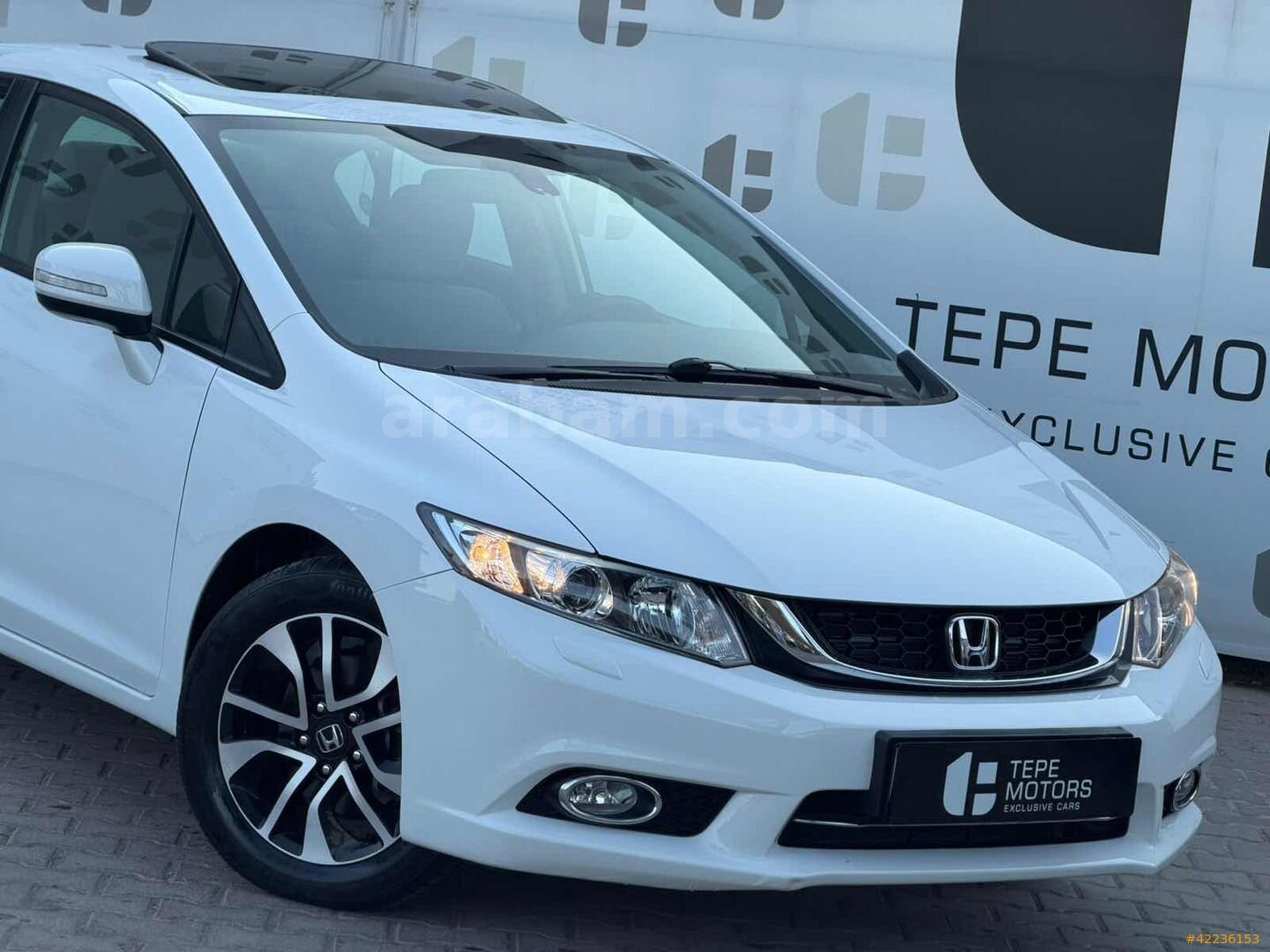 Galeriden Honda Civic 1.6i VTEC Elegance 2015 Model İzmir 33.500 km Beyaz 3