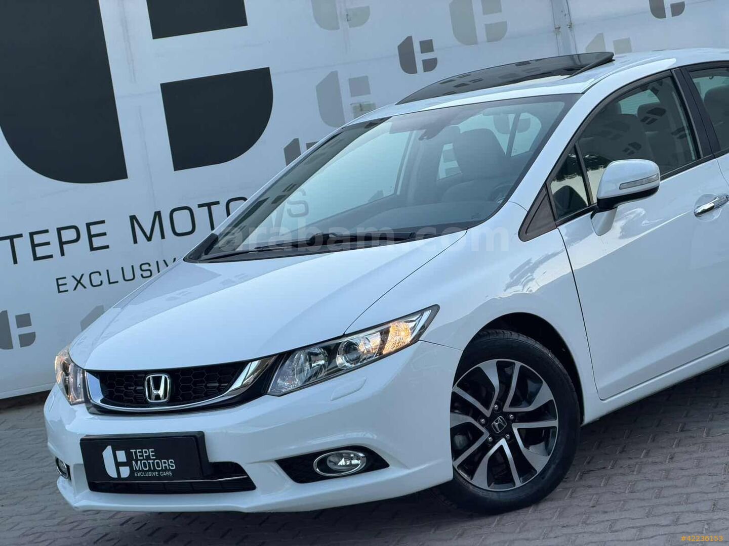 Galeriden Honda Civic 1.6i VTEC Elegance 2015 Model İzmir 33.500 km Beyaz 6