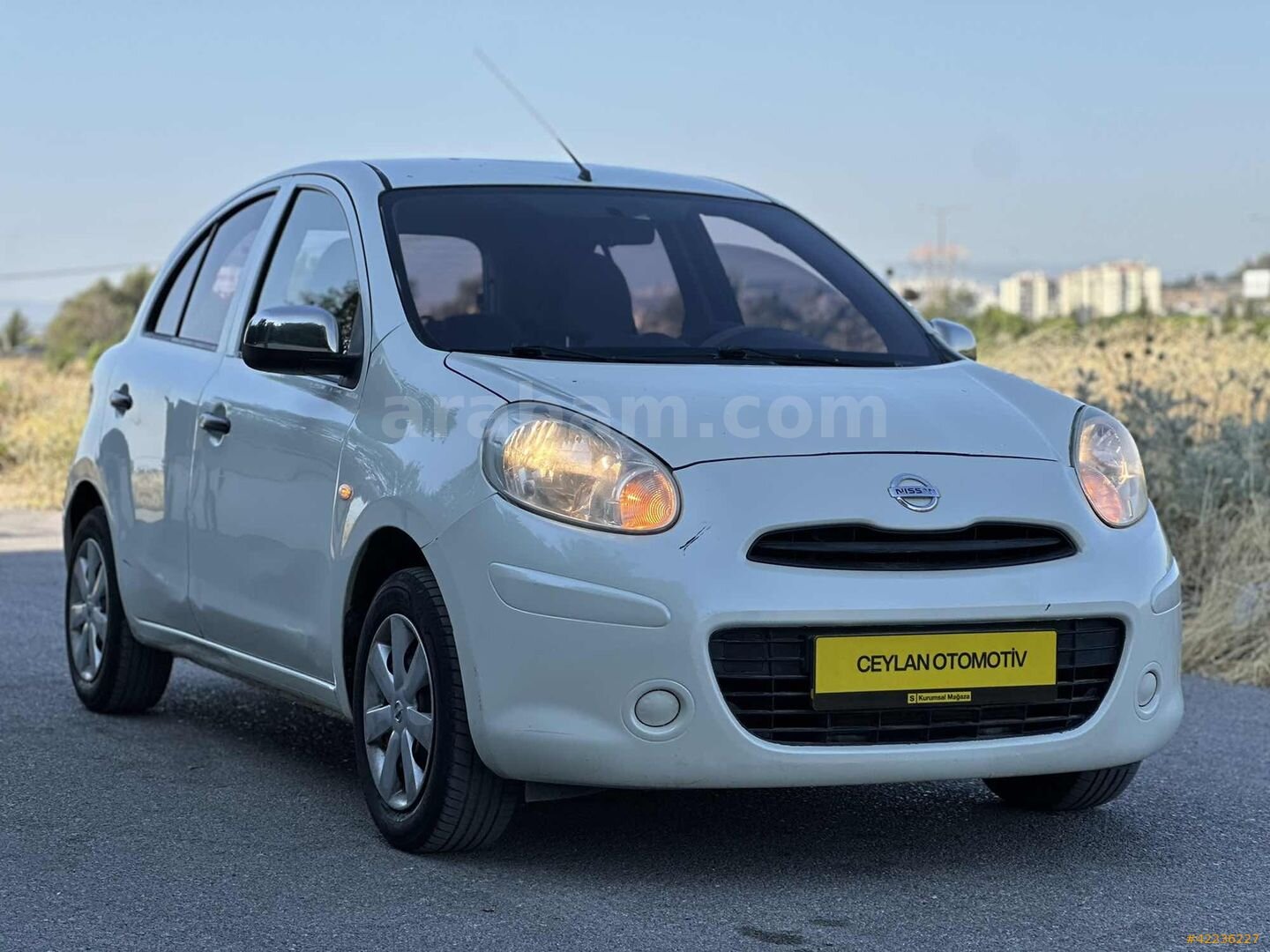 Galeriden Nissan Micra 1.2 Passion 2012 Model İzmir 223.000 km Beyaz 4
