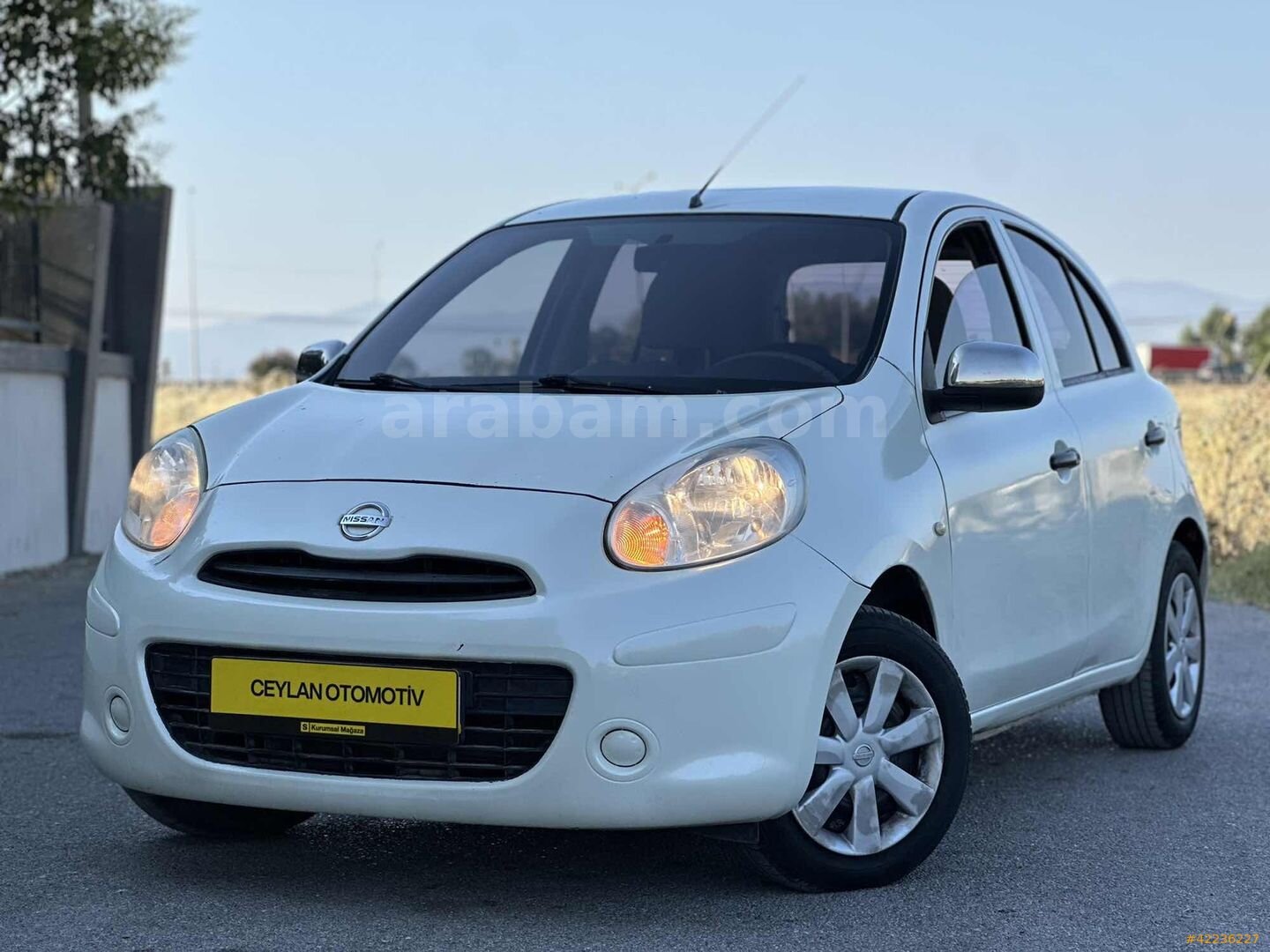 Galeriden Nissan Micra 1.2 Passion 2012 Model İzmir 223.000 km Beyaz 5