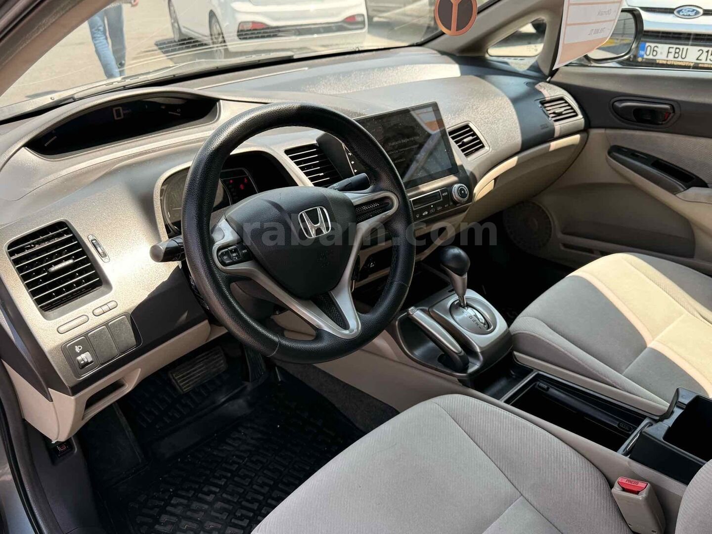 Sahibinden Honda Civic 1.6i VTEC Dream 2010 Model Ankara 295.000 km Füme 3
