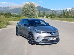 Sahibinden Toyota C-HR 1.8 Hybrid Diamond Premium 2017 Model  44.000 km Gri (metalik)