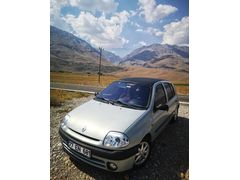 Sahibinden Renault Clio 1.6 RXT 2000 Model
