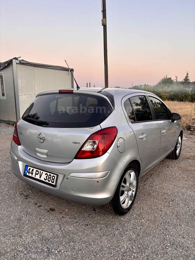 Sahibinden Opel Corsa 1.3 CDTI Enjoy 2012 Model Malatya 185.000 km Gri (Gümüş) 3