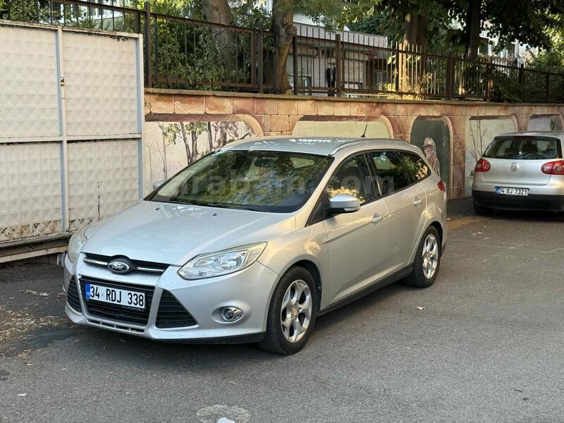 Sahibinden Ford Focus 1.6 TDCi Trend X 2013 Model İstanbul 263.000 km Gri (Gümüş)